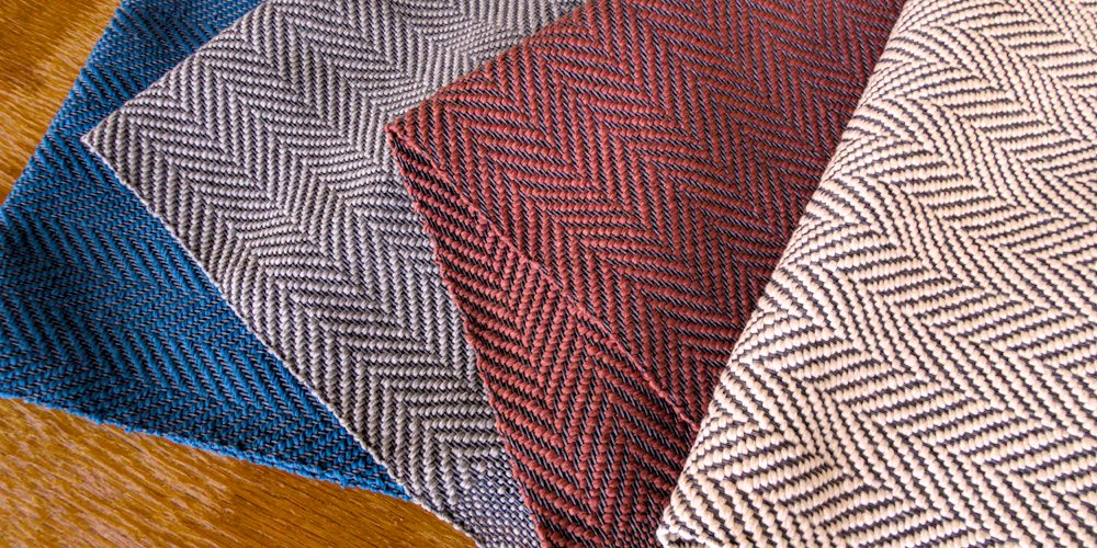Fischgrad-Tischsets (Bild: rfw) Fischgrad-Tischsets